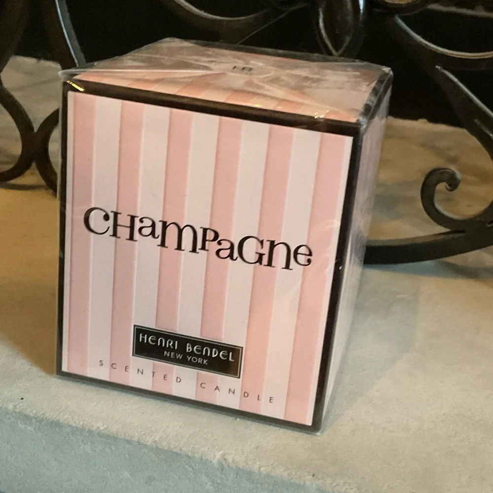 Henri Bendel Champagne Large Candle Sealed